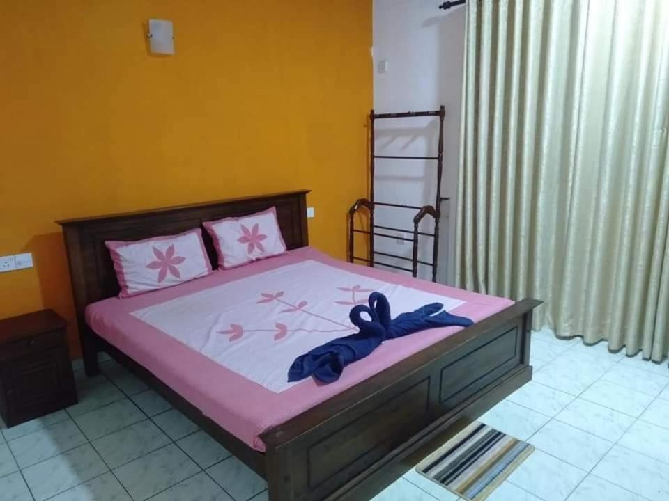 Ceylanco Hotel Lanka Dehiwala-Mount Lavinia Ngoại thất bức ảnh